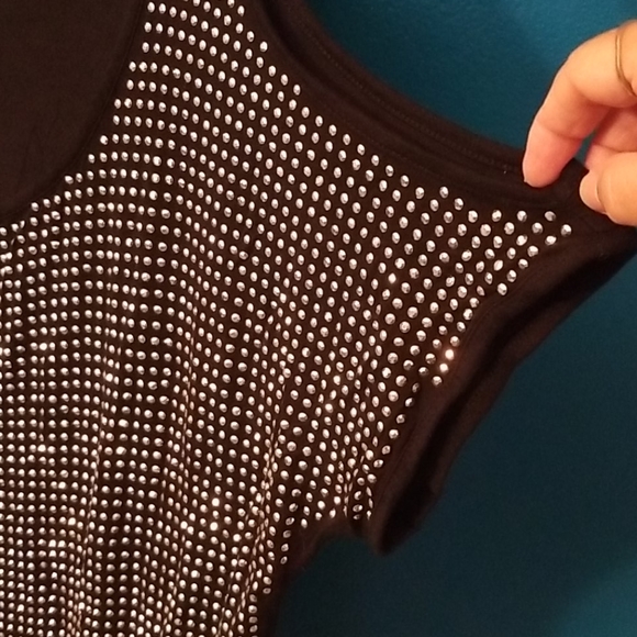 INC cold shoulder embellished knit. Size XL - Picture 3 of 8